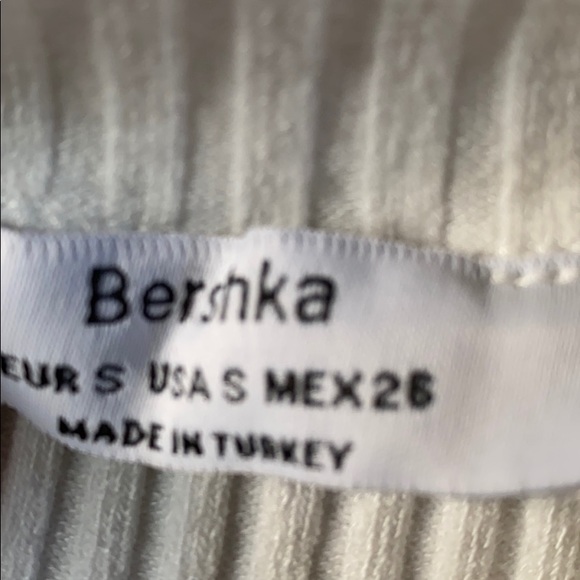 Fitted white top - Picture 3 of 3